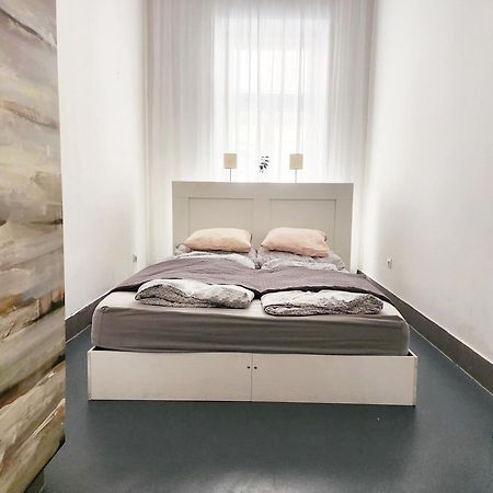 Modern Stylish 2 Bedroom Holiday Apartment Budapeste Exterior foto
